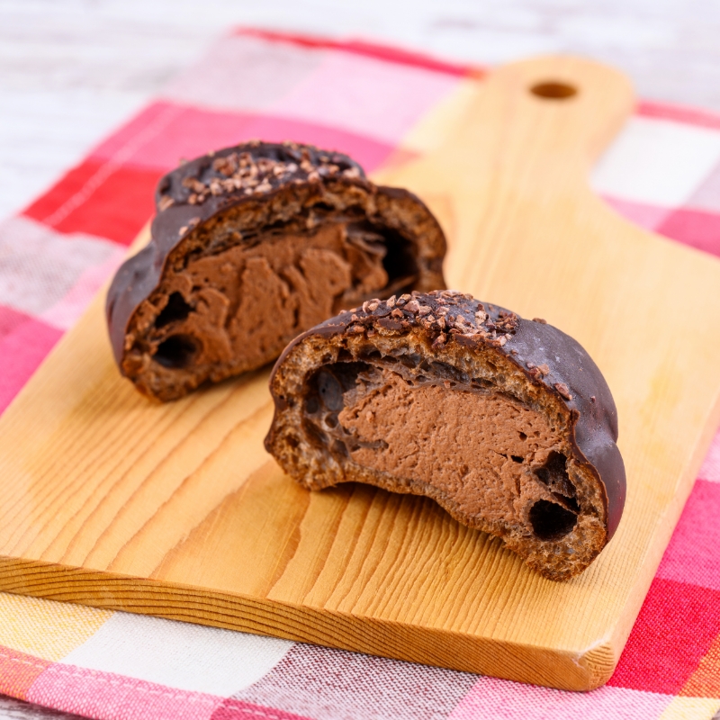 ブラックサンダー チョコクッキーシュー